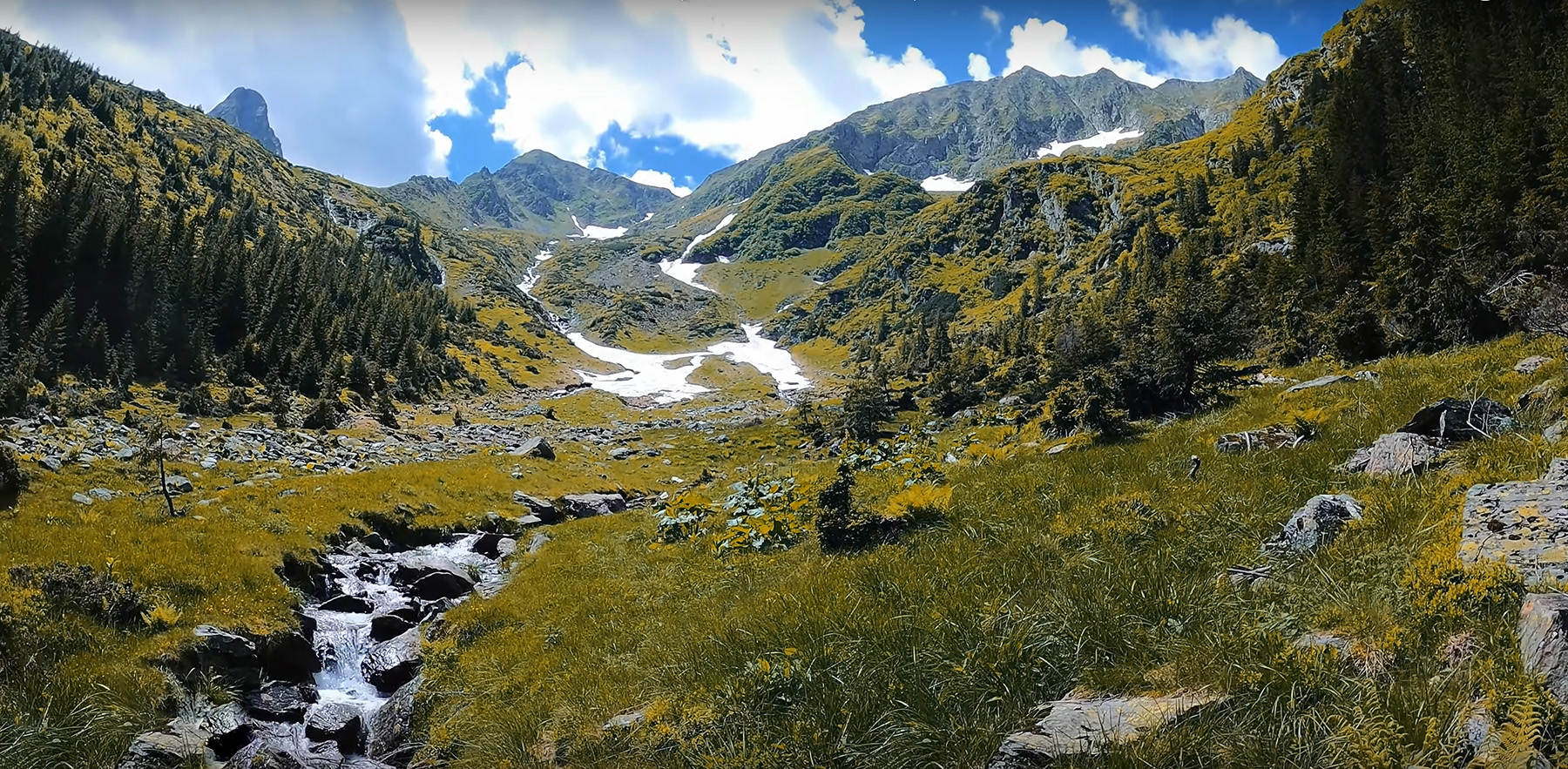 Valea Sambetei si Muchia Dragusului, la Chilia Parintelui Arsenie Boca