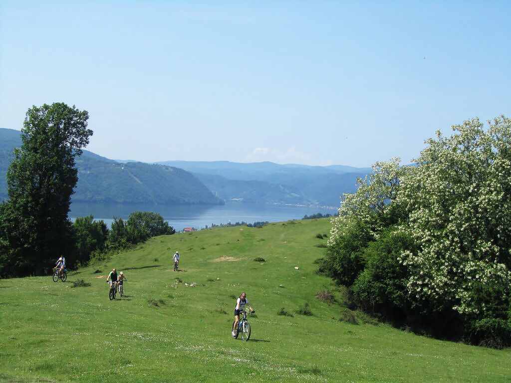 Danube Gorges by Bike & Boat