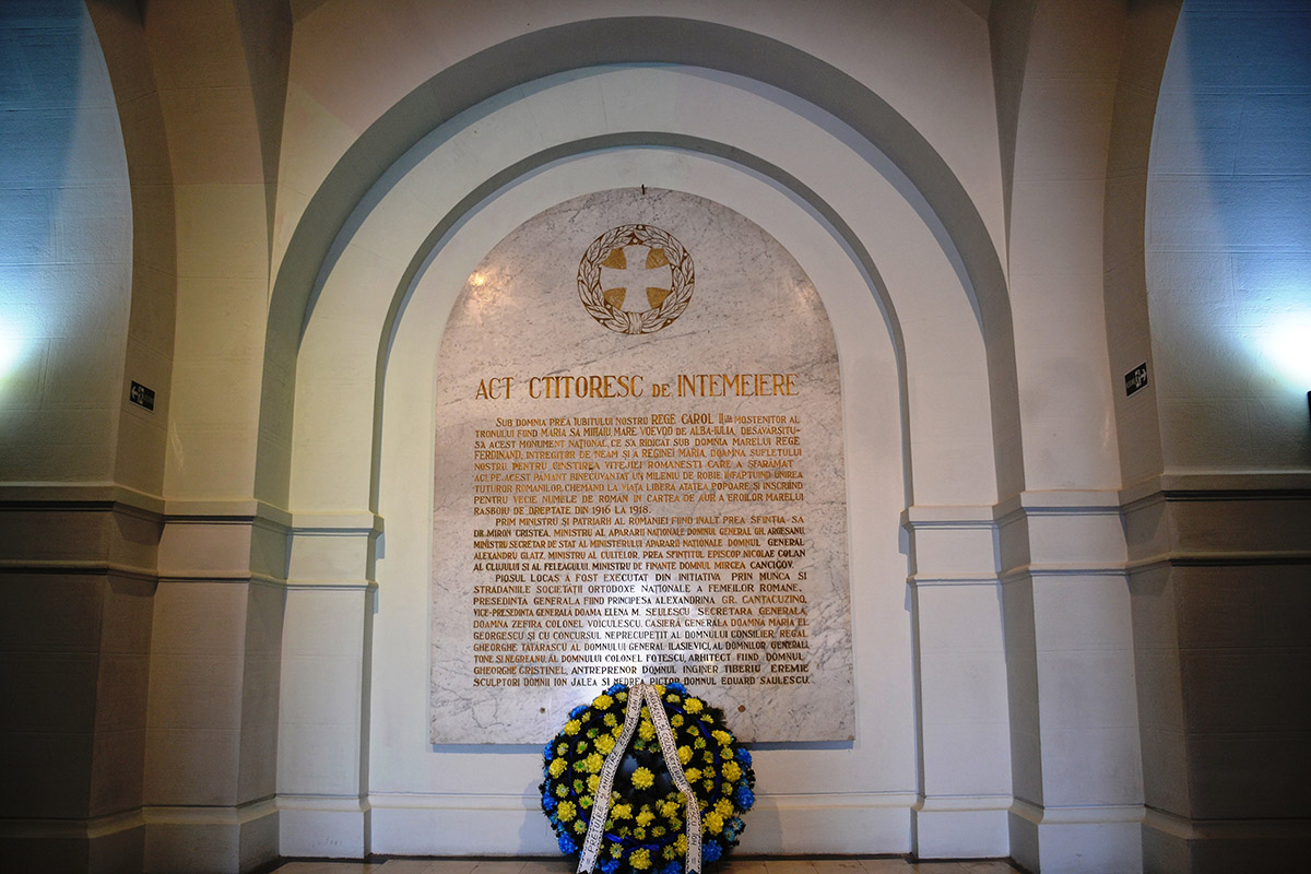 Muzeul si Mausoleul Eroilor de la Marasesti