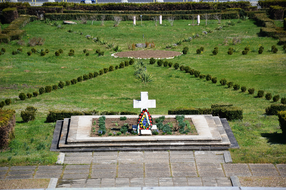 Muzeul si Mausoleul Eroilor de la Marasesti