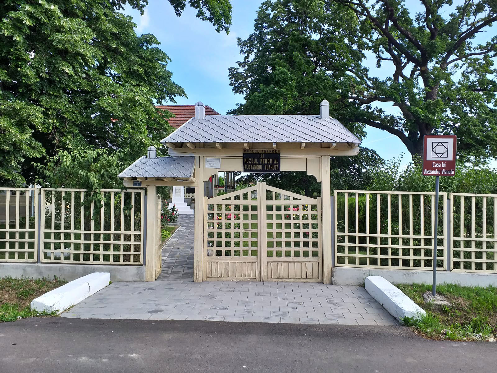 Muzeul Memorial Alexandru Vlahuță din Dragosloveni