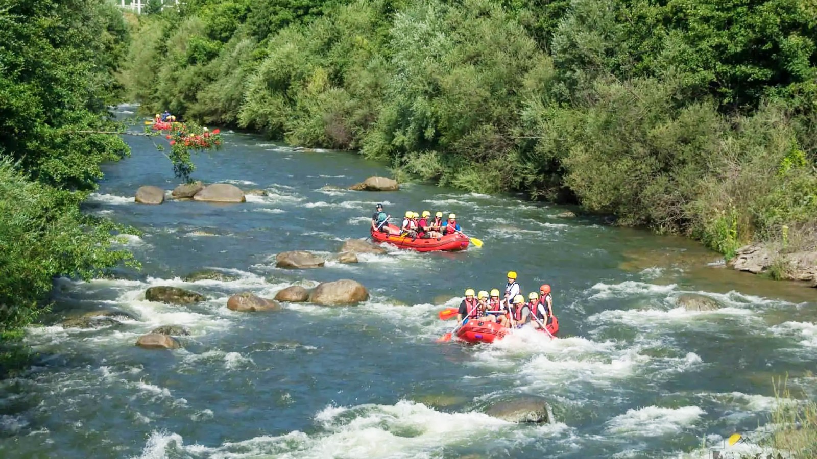 Rafting pe râul Buzău - Aventură și Distracție