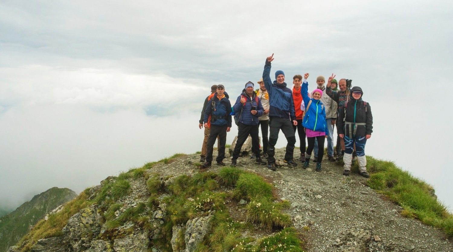 Drumetie in Muntii Fagaras - Muchia si Varful Serbotei