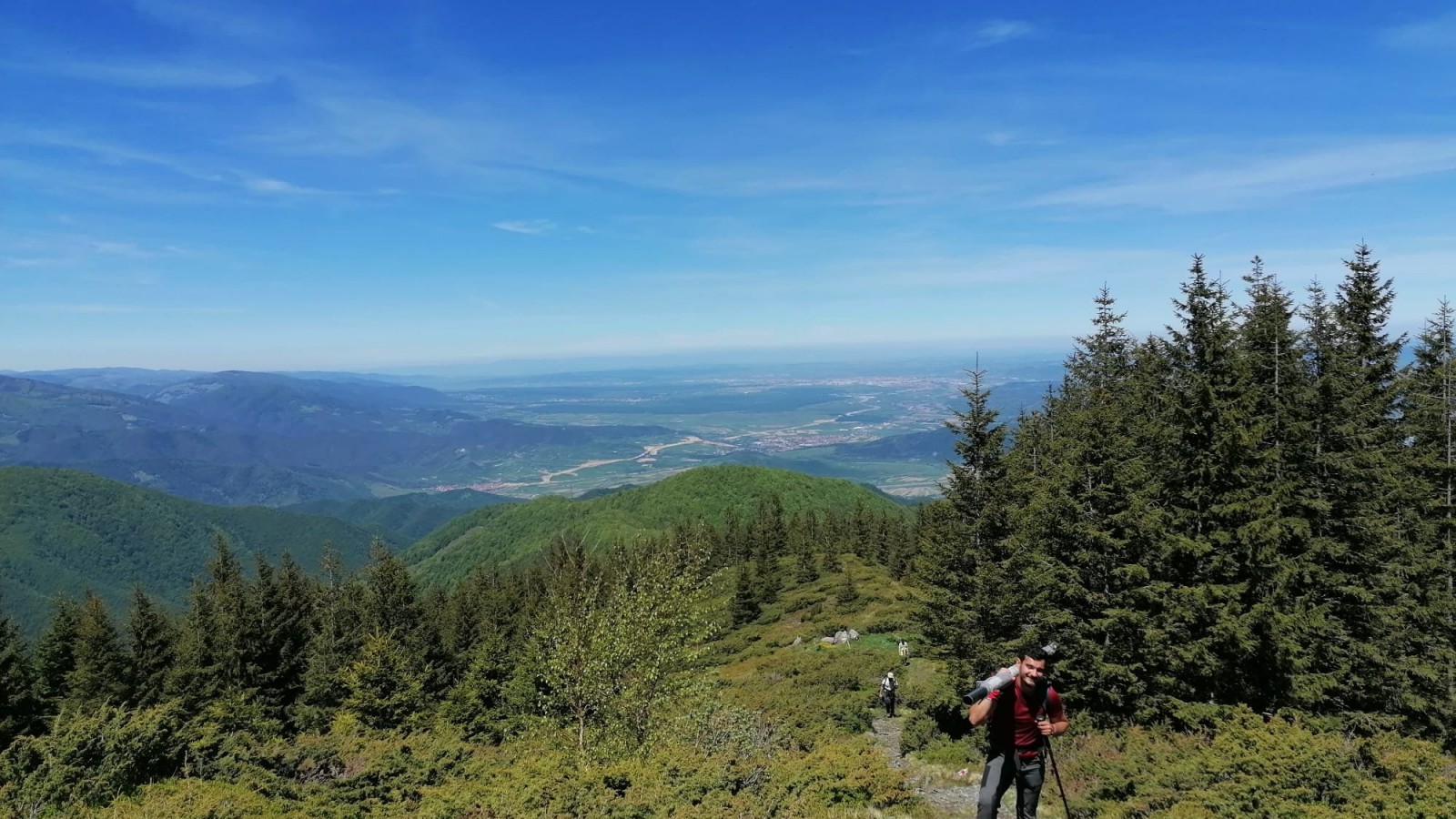 Drumeție în Munții Fagaraș pe Vârful Tătaru