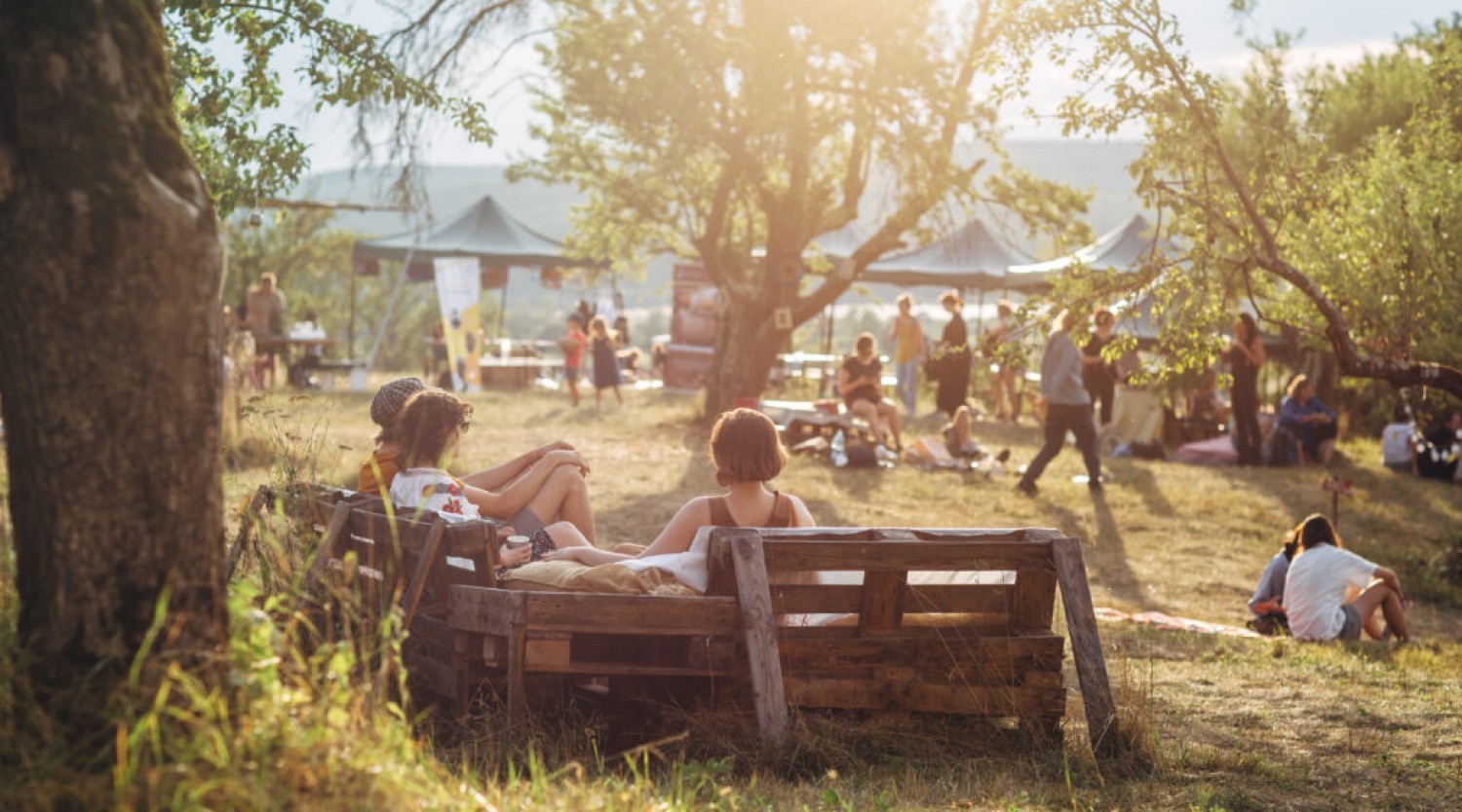 Drumeție la apus pe Valea Hartibaciului și Festivalul Holzstock – Hosman