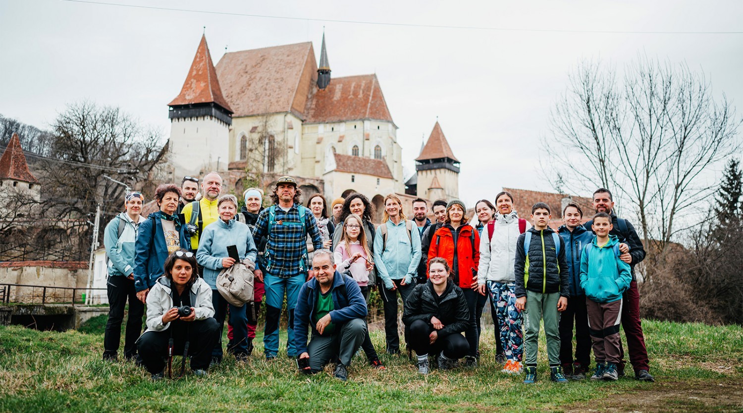 Drumeție în familie pe Via Transilvanica între Richiş și Biertan