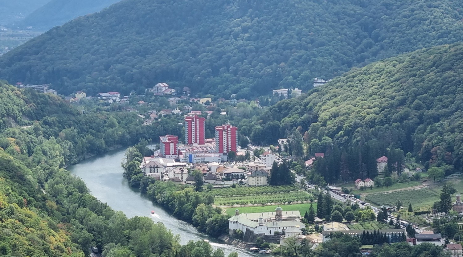 Parcul Național Cozia – Turnul lui Teofil și Șaua La Troiță