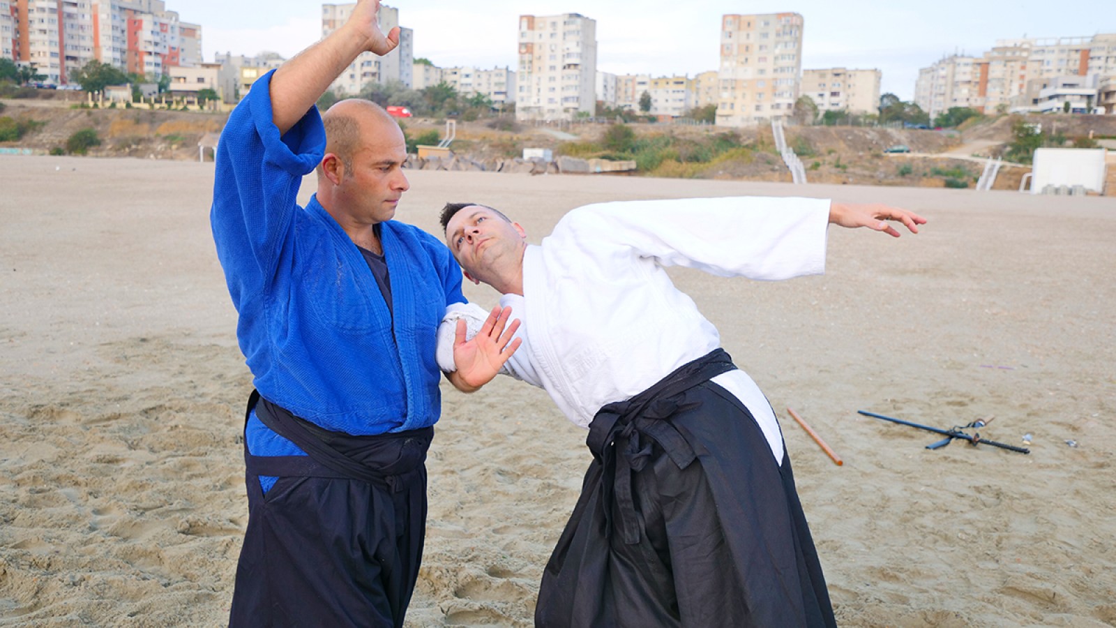 Lectii autoaparare si arte martiale cu Sensei Dan Mancas