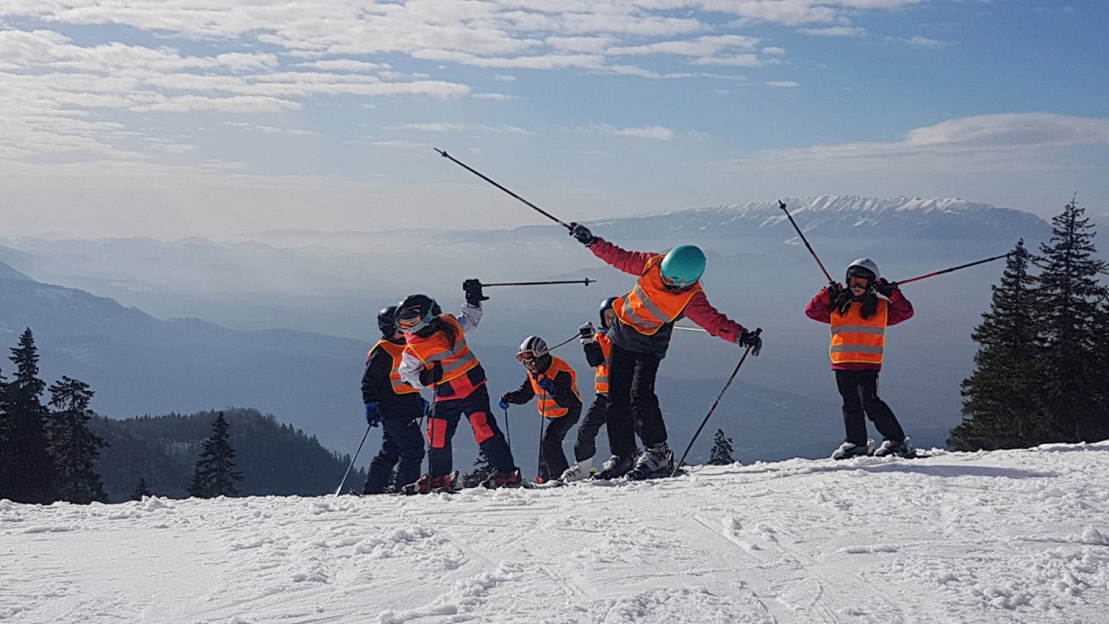 to call suit Remission Tabără de ski Poiana Brașov | BookTes