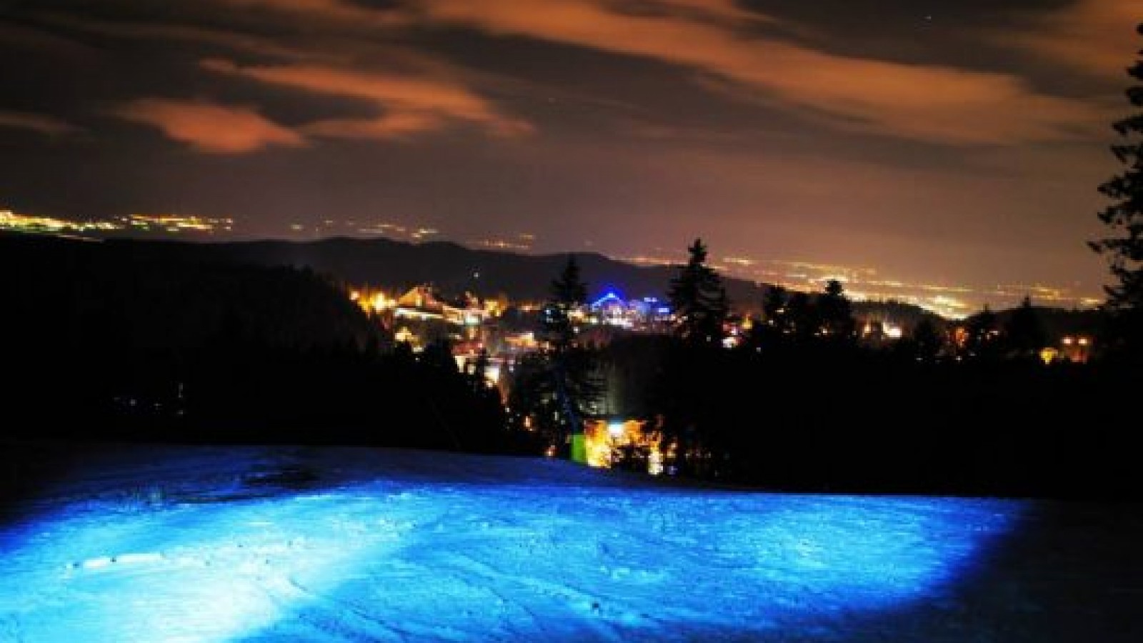 Ski de tură, noaptea în Postăvaru